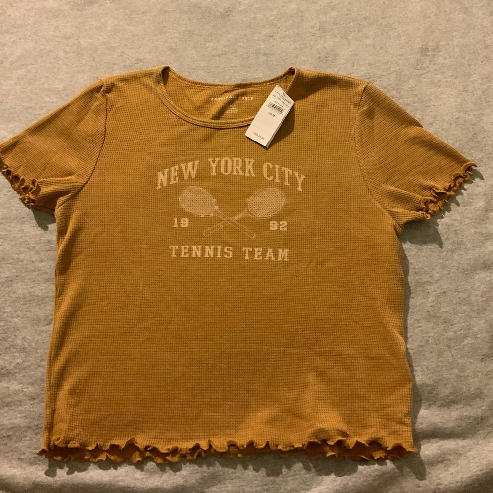 New American Eagle cropped top. Size medium fits like small.